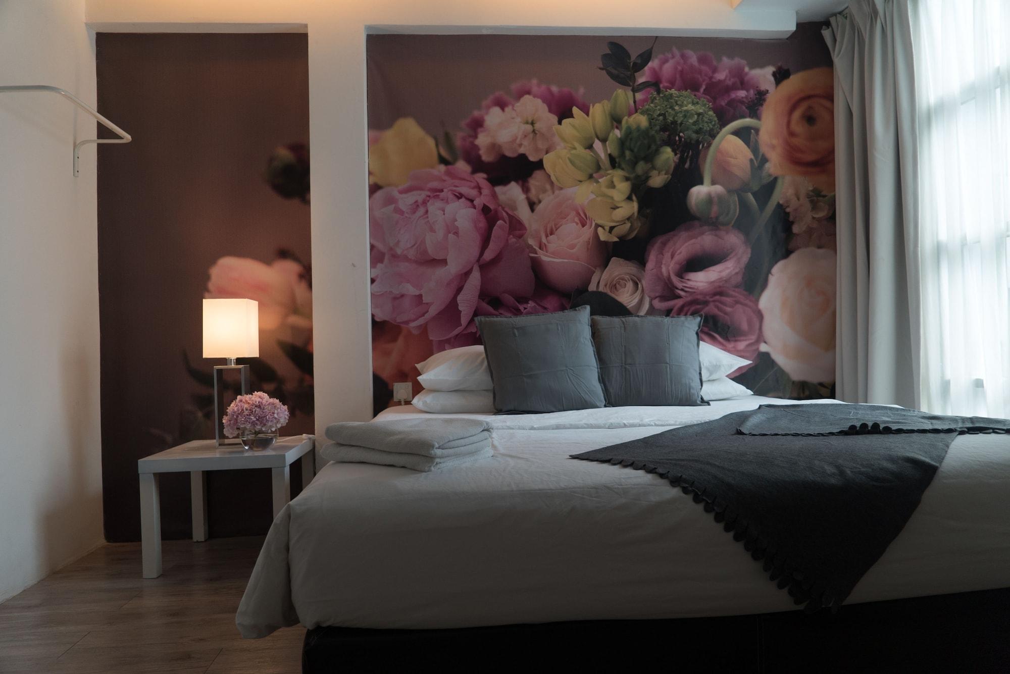 V Garden Hotel Куала-Лумпур Экстерьер фото